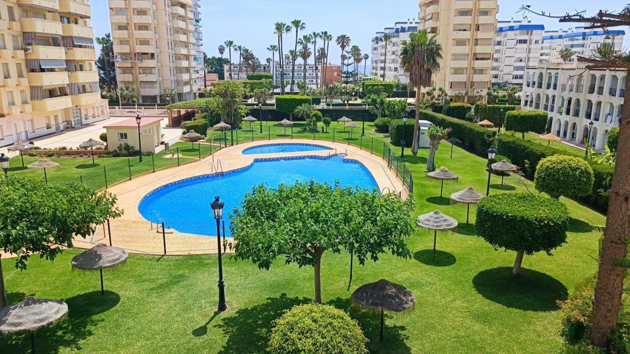Andalucia Beach & Garden Apartment เบนัลมาเดนา ภายนอก รูปภาพ