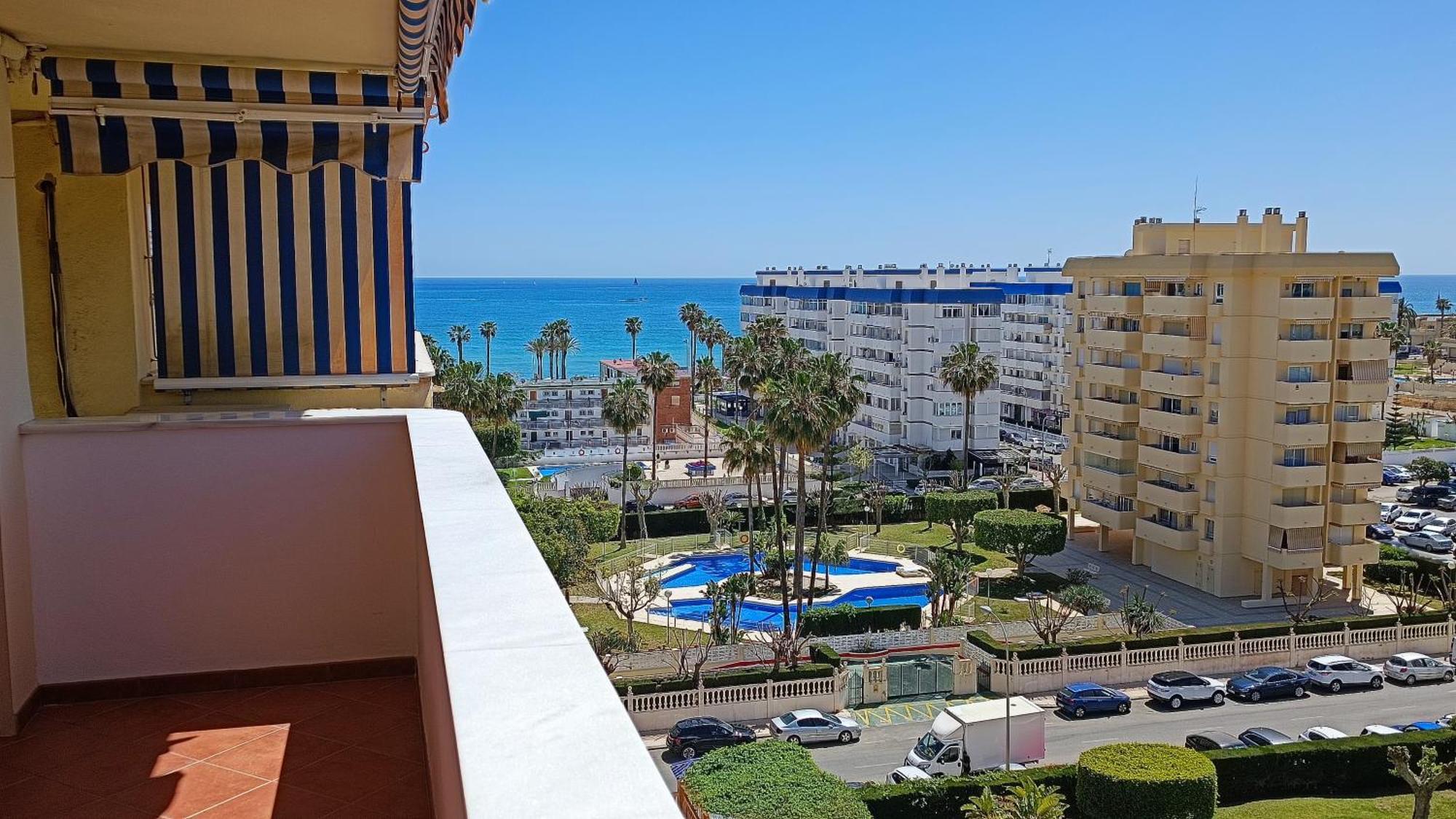 Andalucia Beach & Garden Apartment เบนัลมาเดนา ภายนอก รูปภาพ